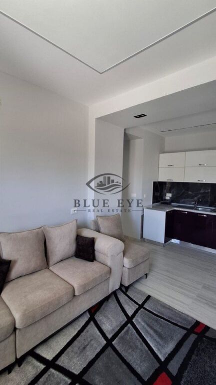 Jepet me qera apartament 2+1 – Spitallë!