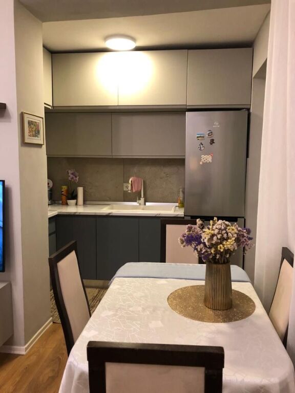 Apartament 1+1 me qira tek Shkolla e Baletit