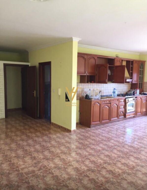 APARTMENT 3+1+2+2BLK FOR RENT AT RRUGA E DIBRES 55,000 LEKE