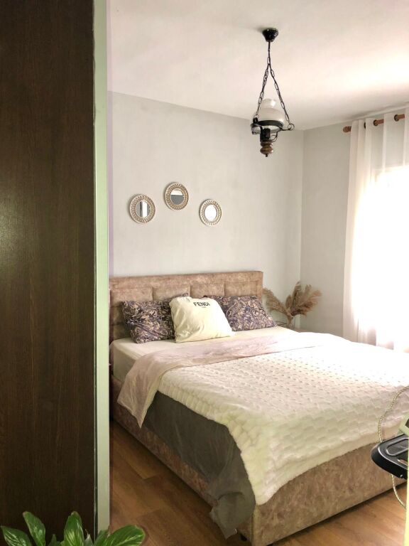 Apartament 1+1 me qira tek Shkolla e Baletit