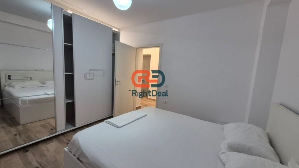 Vicino al Centro, In Via Mine Peza, Super Appartamento 1+1 In Affitto, Con Super Posizione !!