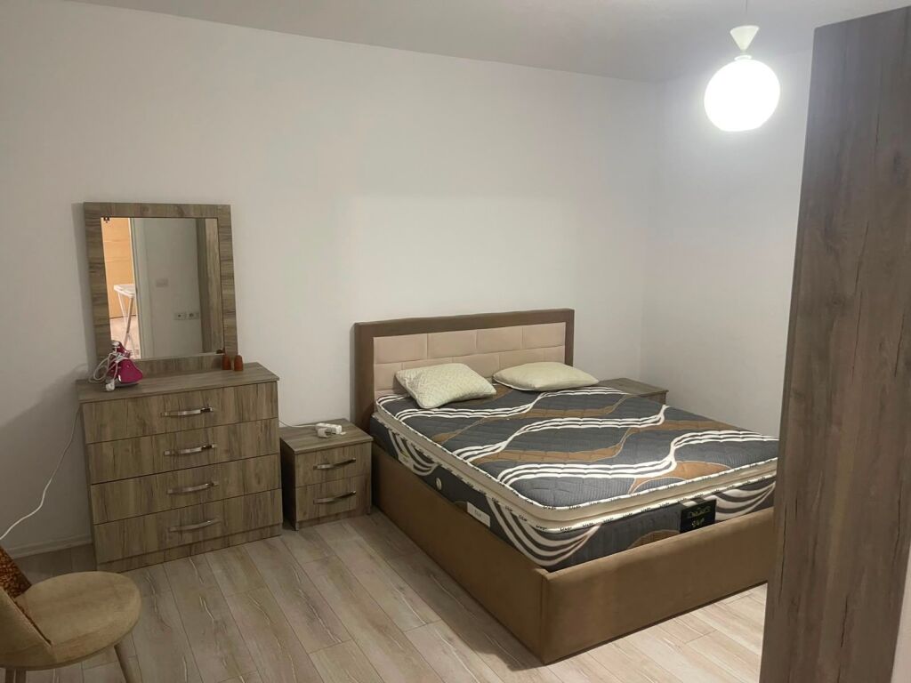 Appartamento 1+1 in affitto in Via Haxhi Hysen Delliu, Brraka, Procura, Viale Zogu i Pare, Via Mine Peza.