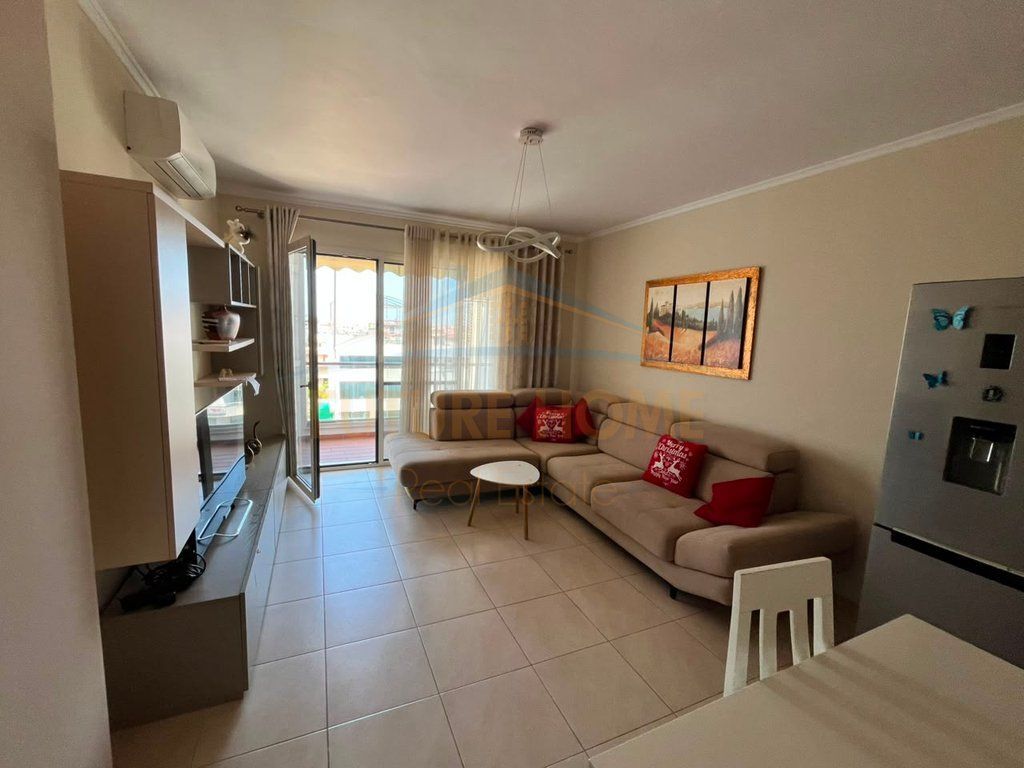 Qera, Apartament 2+1+2 Galaktiku, Durres