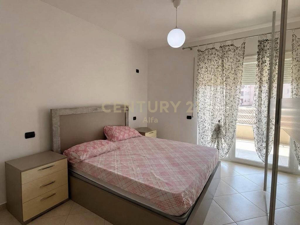 Shitet apartament 2+1 ne hyrje te Freskut!
