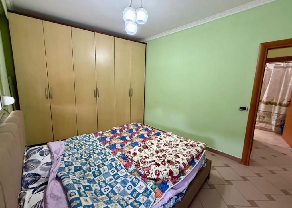 Jepet Me Qera Apartament 1+1+1 Ballkon