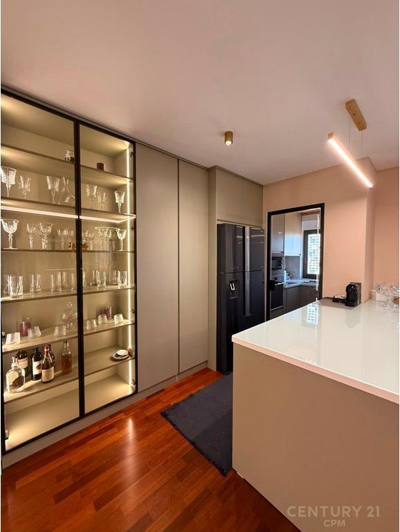 AFFITTASI APPARTAMENTO 3+1+ GARAGE VICINO ALL'AMBASCIATA AMERICANA! Prezzo su richiesta /Mese