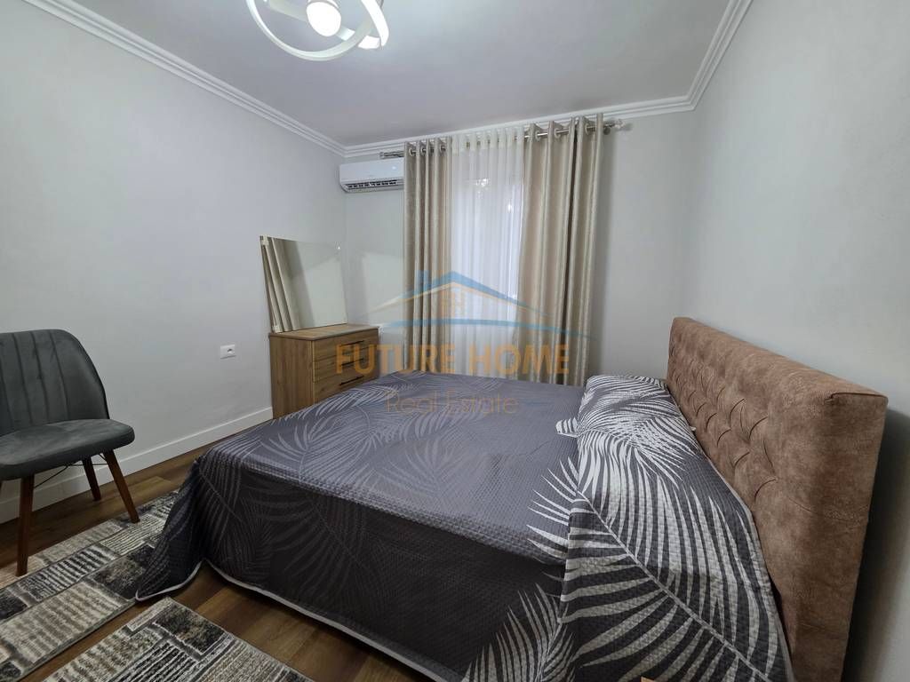 Qera,Apartament 2+1, Qender