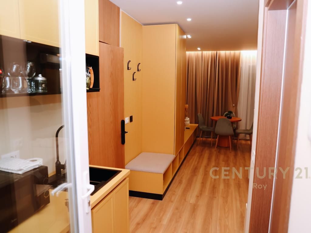 Luxury Without Compromise – Penthouse, A Rare Opportunity, A Secure Investment!   850,000 €