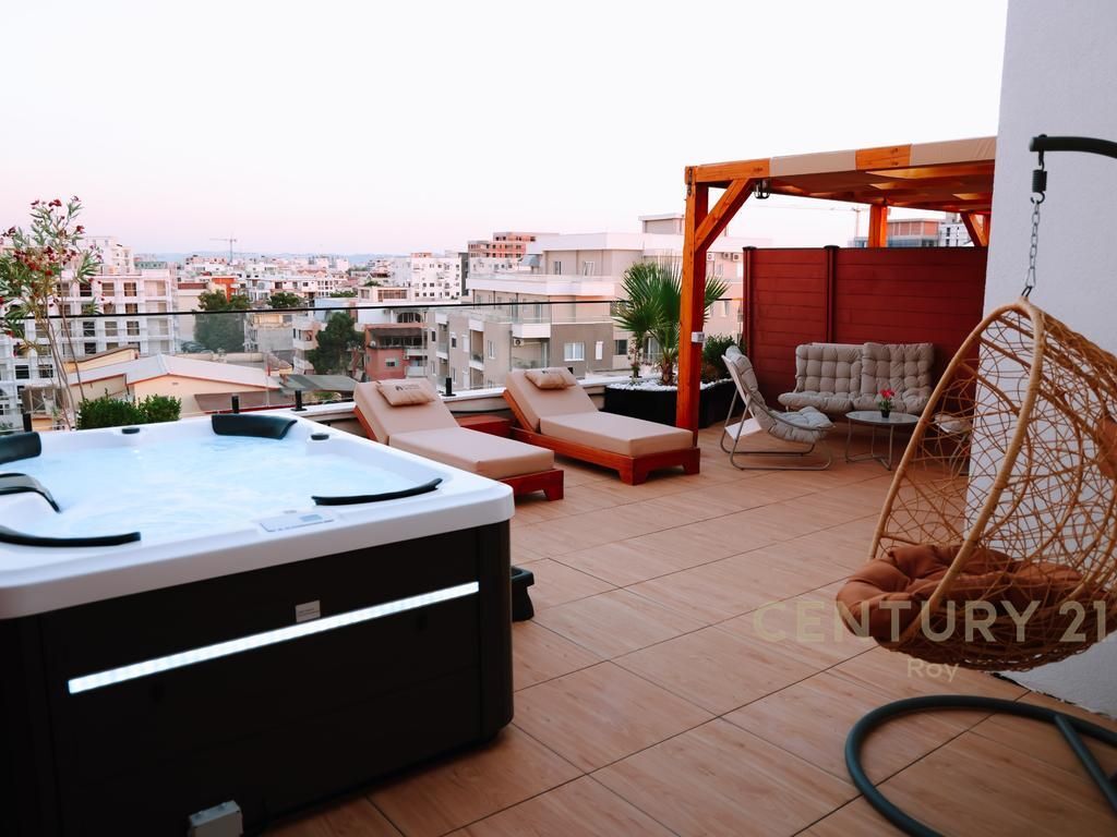 Luxury Without Compromise – Penthouse, A Rare Opportunity, Secure Investment! 850,000 €