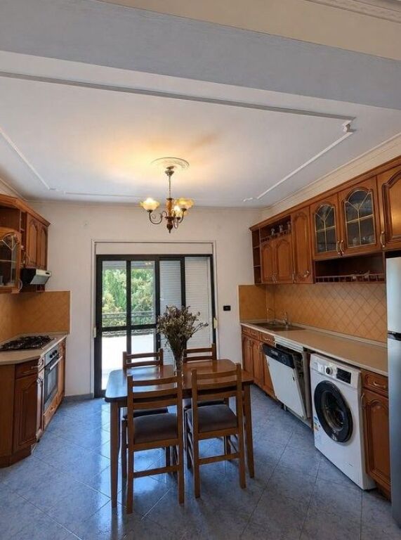 🏡 APARTAMENT 2+1 ME QIRA TE BULEVARDI I RI, TIRANE