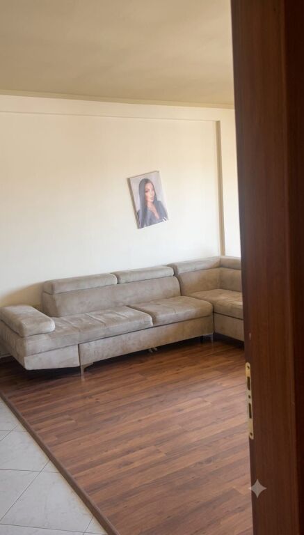 Appartamento 2+1 ad Astir per 450€ vicino a Vila L