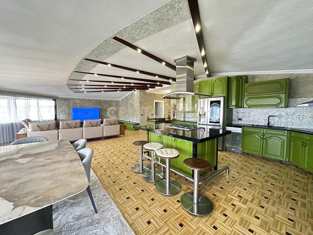 DINAMO COMPLEX, LUXURY PENTHOUSE FOR SALE
