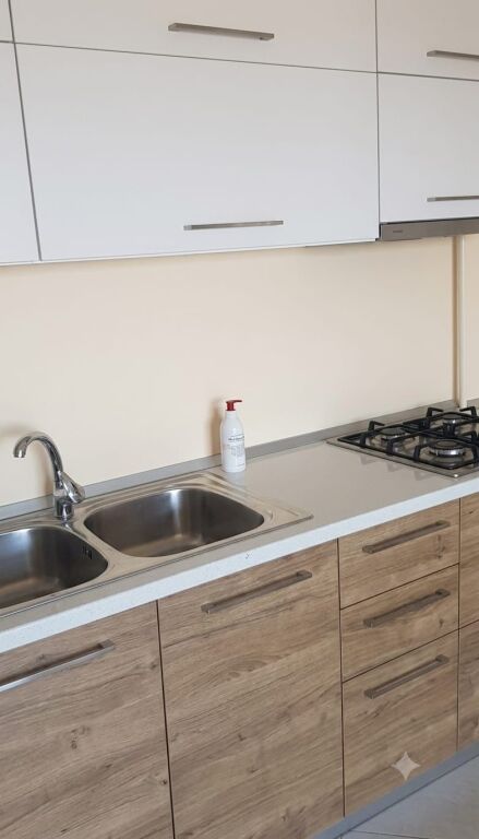 Appartamento 2+1 ad Astir per 450€ vicino a Vila L
