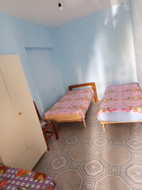 APARTAMENT 2+1. 32000 LEKE.RRUGA 5 MAJI