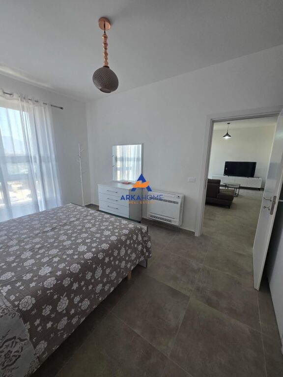 AFFITTASI APPARTAMENTO 1+1+BALCONE "VICINO ALLA STRADA DRITAN HOXHA" 450 EURO