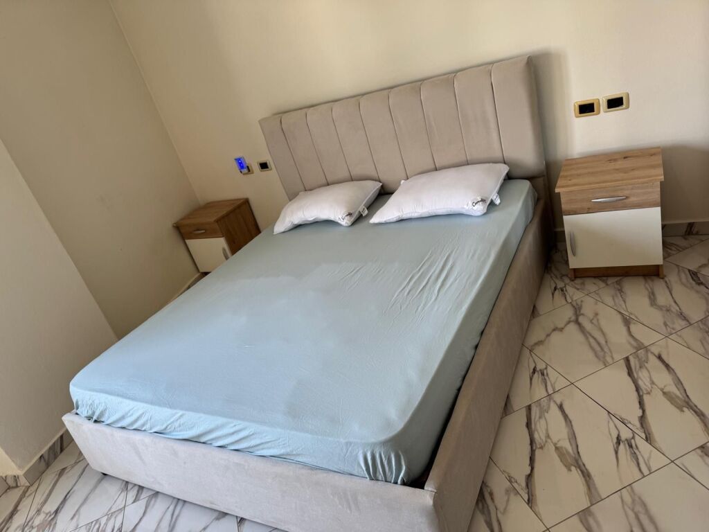Cassa Italia, apartment 2+1+Garage for rent! 45,000 Leke