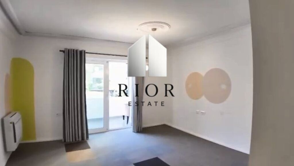 Qera | Ambjent Biznesi | Zogu I zi | 1350 €/Muaj