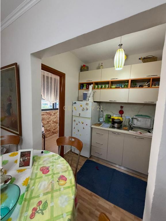SHITET APARTAMENT 1+1 NE LAPRAKE TEK KMY!!