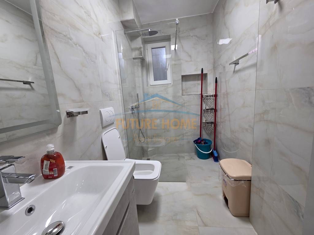 Qera,Apartament 2+1, Qender 1,000 €