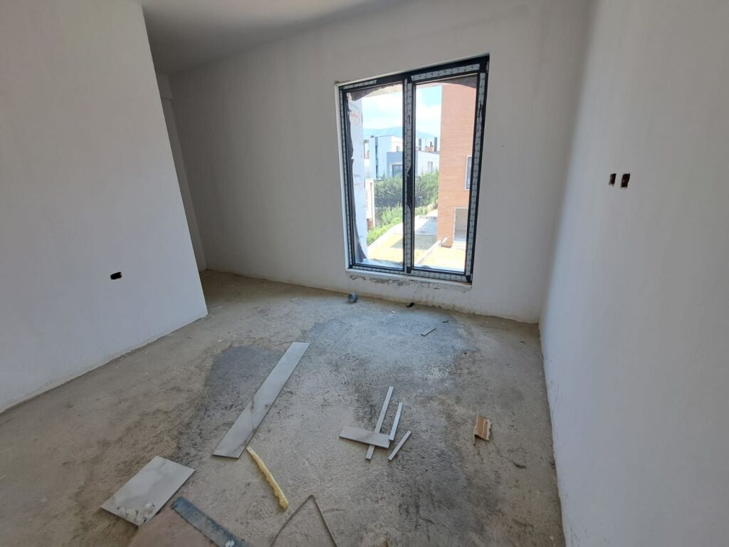 Triplex for Sale, Piccadilly Residence, near TEG