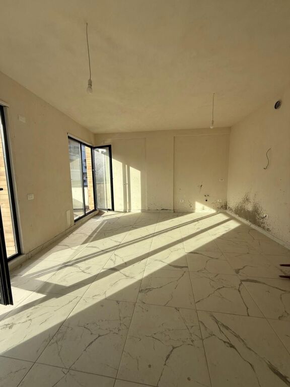 Apartment 2+1+parking space, Siri Kodra, inside the ring