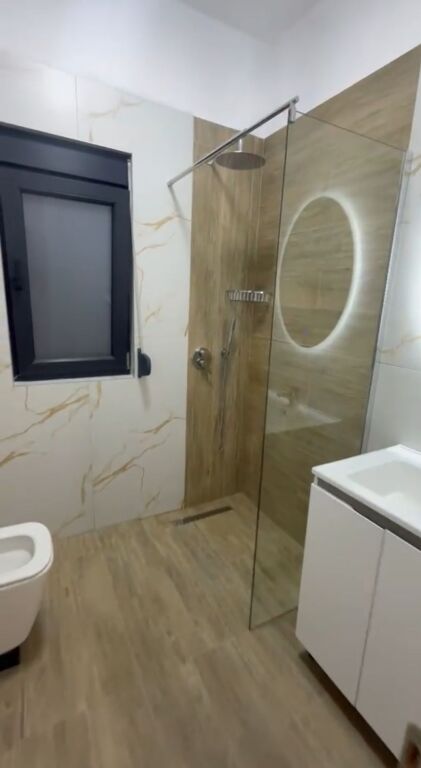 Affitto | Apartament 1 + 1 | Rruga 5 Maji | 520 €/mese