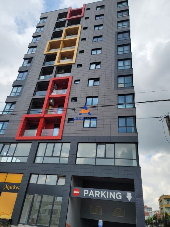JEPET ME QERA AMBIENT BIZNESI 400 M2 'ASTIR " 5000 EURO