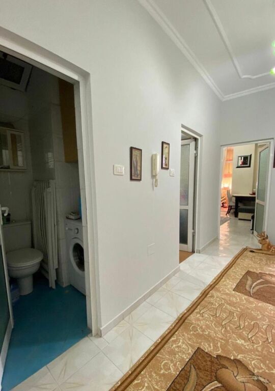 Apartment 2+1+2 is given at the old last station of new Tirana