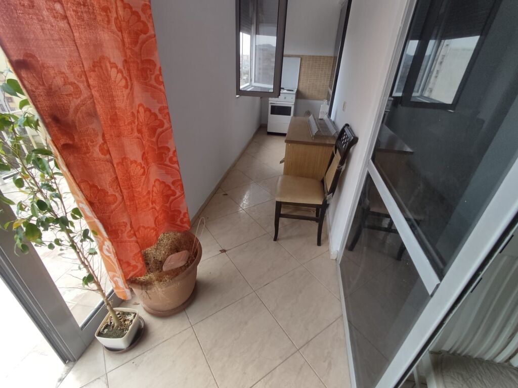 Apartment 2+1+2 for rent on Fortuzi Street near the Ministry of Justice