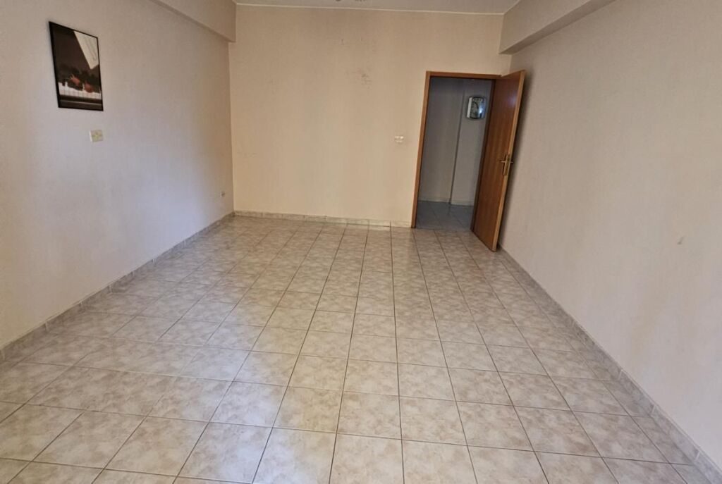 Pranë Rrugës së Kosovarëve, Shitet Apartament 2+1 Ne Zone Elitare!
