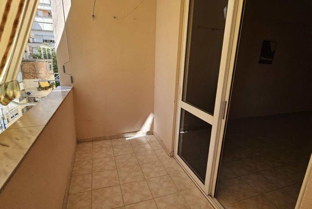 Pranë Rrugës së Kosovarëve, Shitet Apartament 2+1 Ne Zone Elitare!