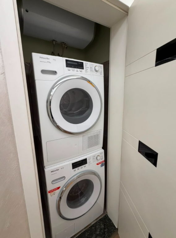 ✅ SHITET APARTAMENT LUKSOZ 2+1+2 | Blloku Gintash, Laprakë