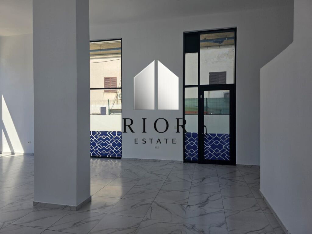 Qera | Ambjent Biznesi | 21 Dhjetori | 1000 €/Muaj