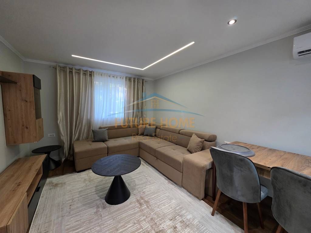 Qera,Apartament 2+1, Qender 1,000 €