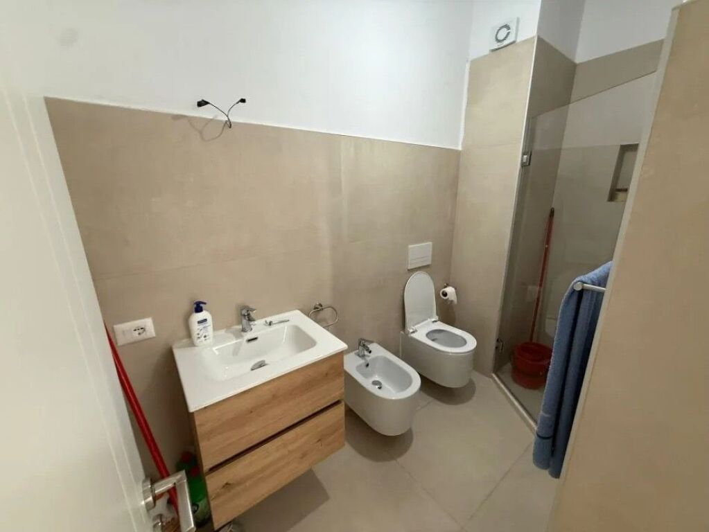 Apartament 2+1+2 per qira, Bulevardi i Ri!