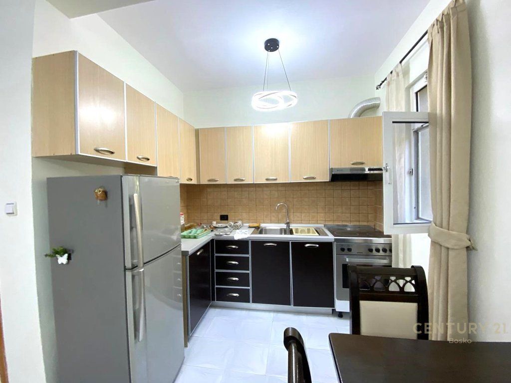 JEPET ME QERA APARTAMENT 1+1 + Parkim, Don Bosko!