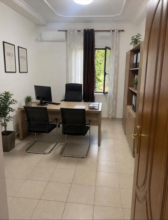 APPARTAMENTO IN AFFITTO PER UFFICIO, SHALLVARET