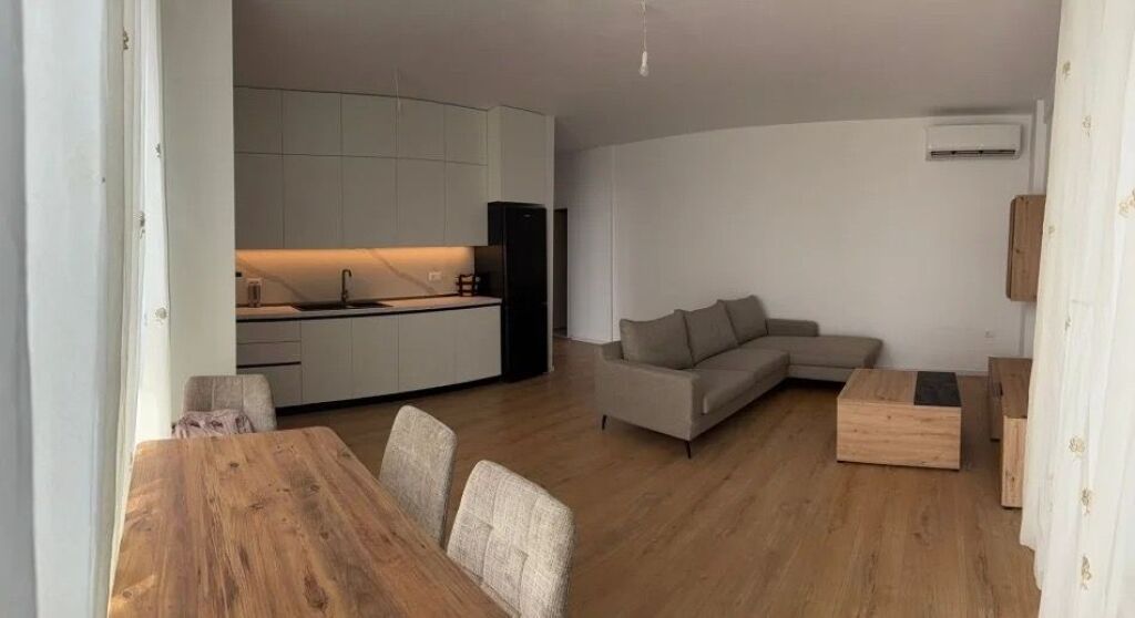 Apartament 2+1+2 per qira, Bulevardi i Ri!