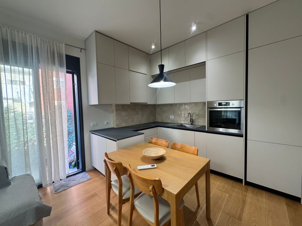 Appartamento moderno 2+1 in Via Kosovareve!