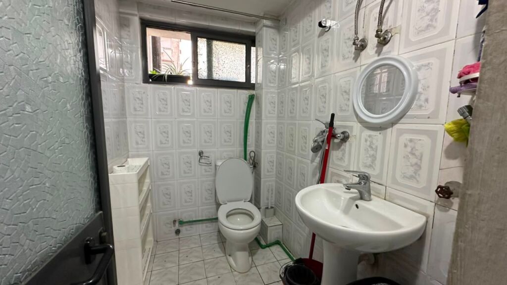 Apartment 2+1 for rent at Ferit Xhajko street