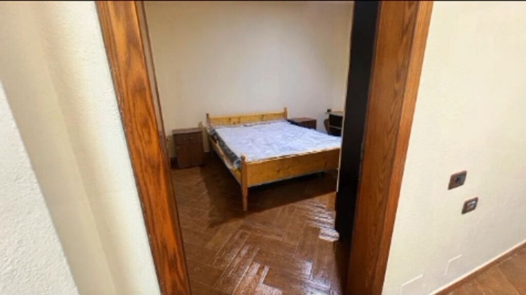 PRIVATE HOUSE 1 FLOOR 2+1 FOR RENT - KOL ASHTA STREET, TIRANA