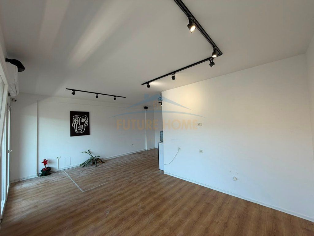 Affitto, Locale per ufficio, Comune di Parigi, Tirana
