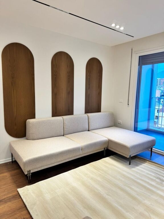 Apartament 1+1+parkim me qira