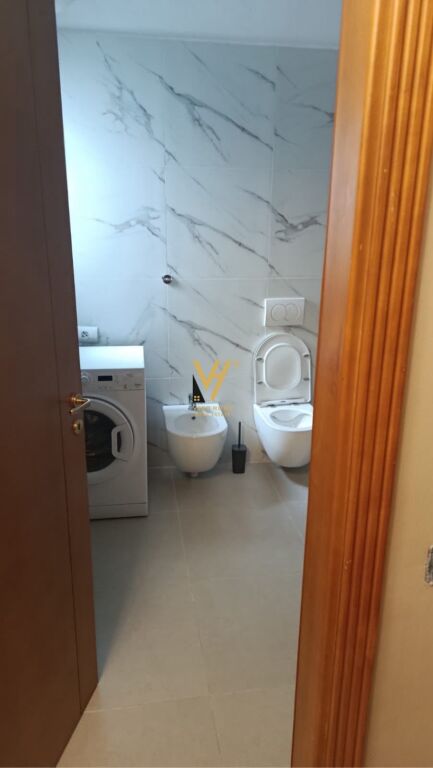 APARTMENT 3+1+BLK FOR RENT AT VILAT AMERIKANE 1,000 EURO