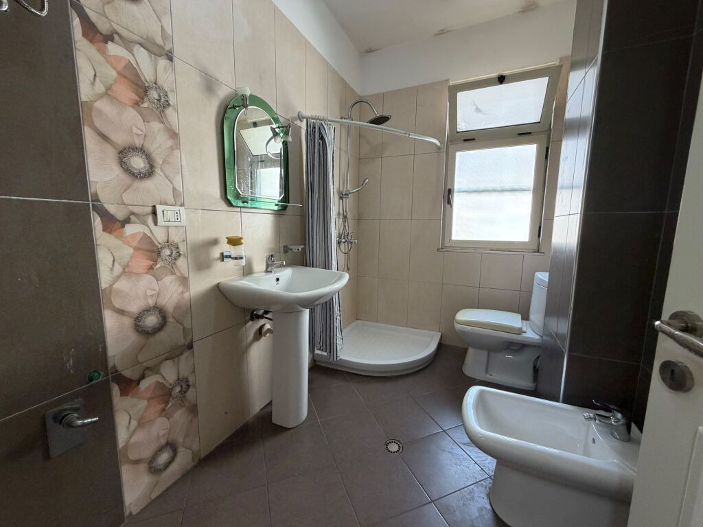 Apartsment 2+1+2 ne Astir