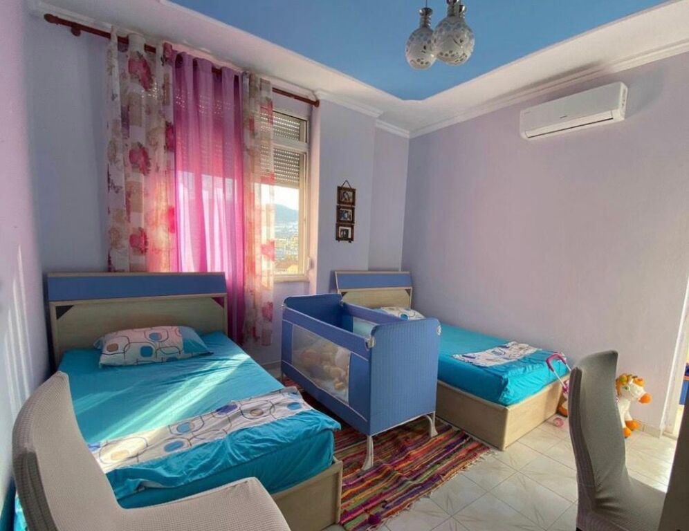 Apartment 2+1+2 is given at the old last station of new Tirana