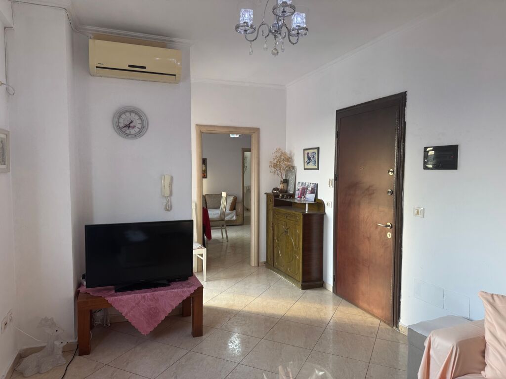 Apartment 2+1+kitchen for rent tel Fortuzi Street