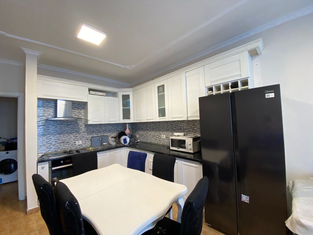 2+1/Affitto📍Astir,Vila l 📌50 000 lek