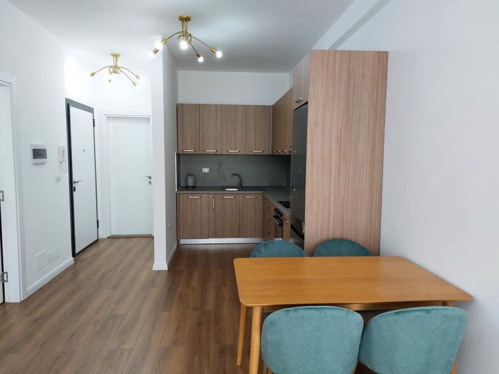 JEPET ME QIRA APARTAMENT 1+1 NË ASTIR