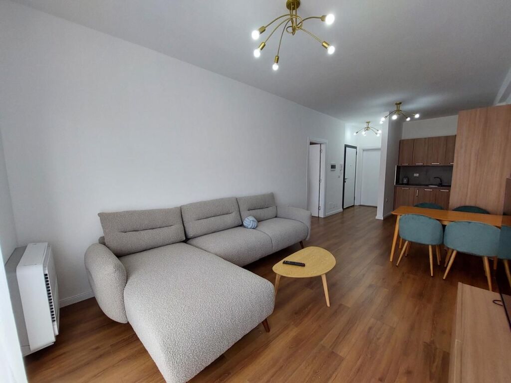 JEPET ME QIRA APARTAMENT 1+1 NË ASTIR